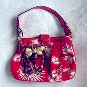Juicy Couture Y2K terrycloth floral bumblebee shoulder bag, red & white ❤️🤍🐝